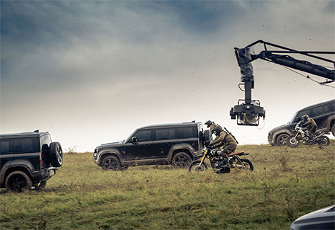 Land Rover New Defender No Time To Die ad 2