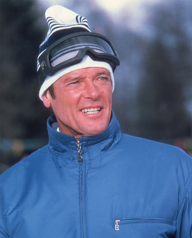 photo © EON, United Artists (image via Thunderballs.org) Pierre Cardin 30/7 ski goggles